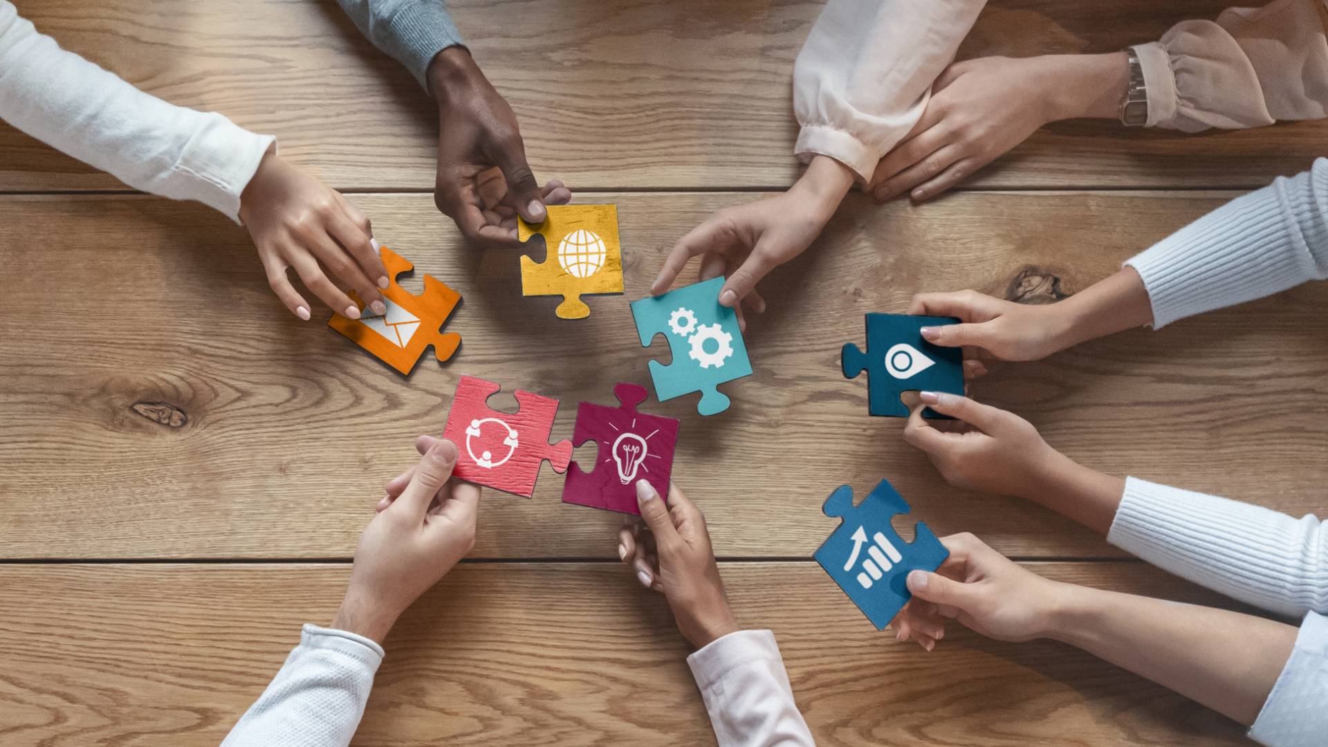 Soluciones estándar vs. soluciones a la medida: ¿qué le conviene a tu empresa?,&nbsp;plataforma para call center,&nbsp;agente de call center medellin.