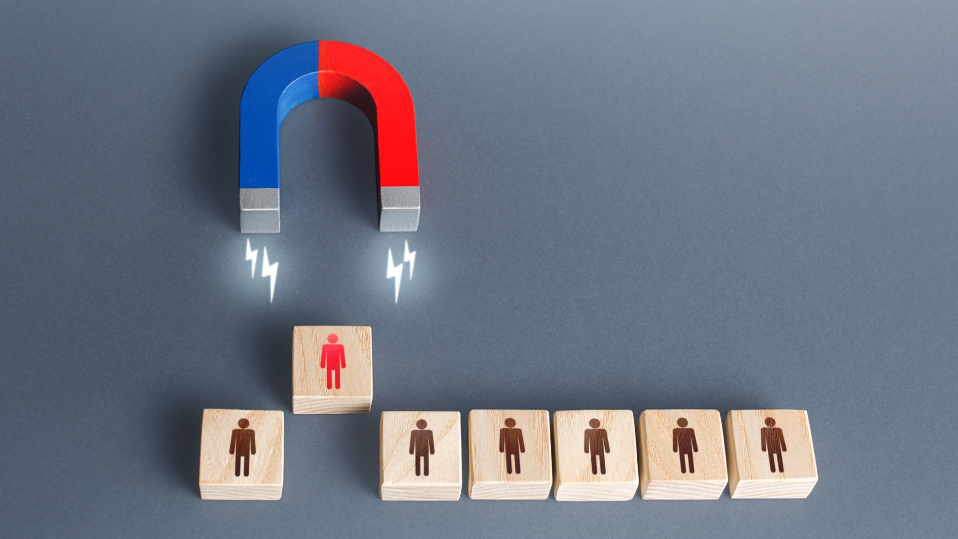 Cómo mejorar la conversión de leads con gestión comercial profesional.